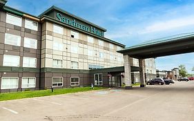 Sandman Hotel Red Deer 3*